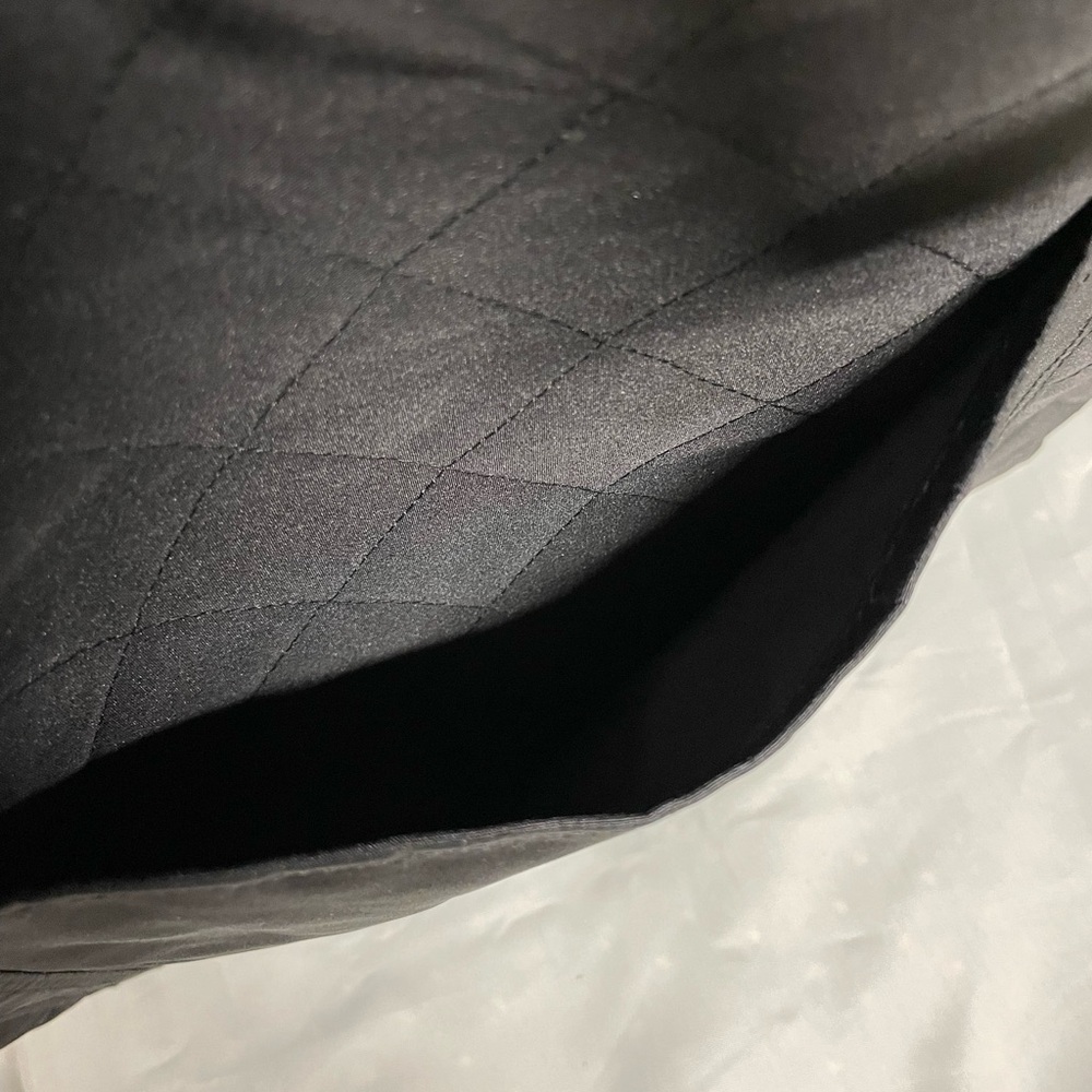 Black Quilted Tote Bag - Picture 6 of 8